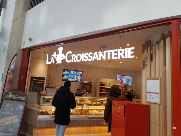 LETTRES BOITIERS LED 3D “LA CROISSANTERIE” ENSEIGNE EXTÉRIEURE 40CM + ALIMENTATION 400W