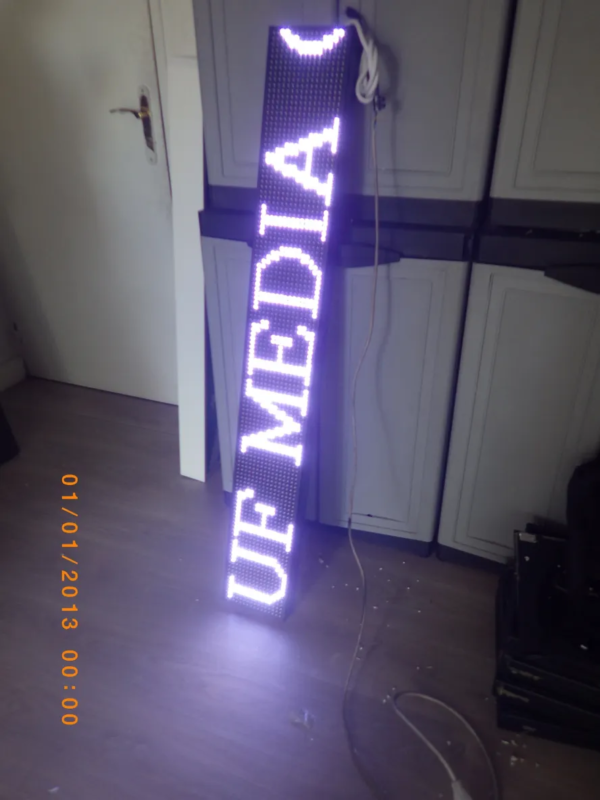 ÉCRAN LED DYNAMIQUE DOUBLE FACE 20X100 CM AVEC TÉLÉCOMMANDE – Image 3